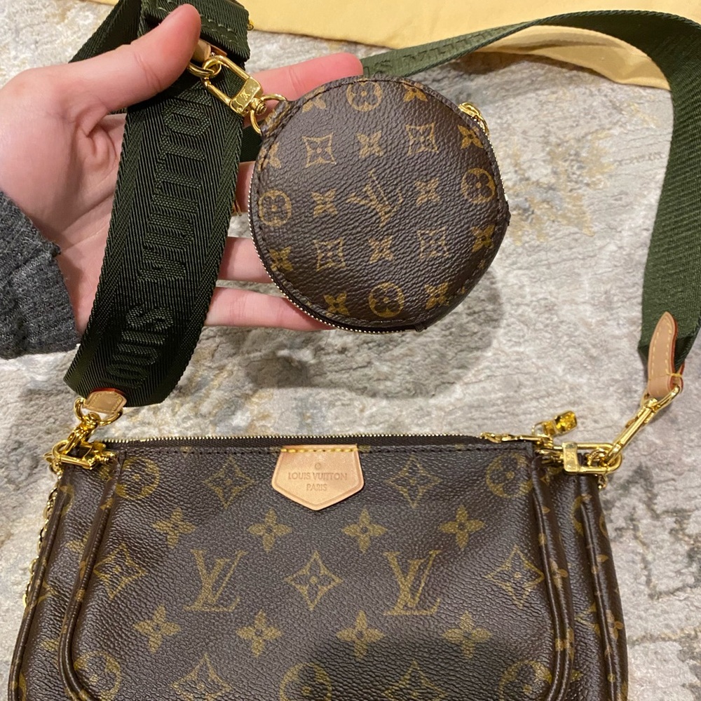 Louis Vuitton Multi Pochette Accessories in khaki and monogram